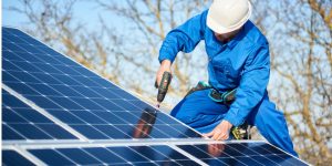 Installation Maintenance Panneaux Solaires Photovoltaïques à Yvre-l'Eveque